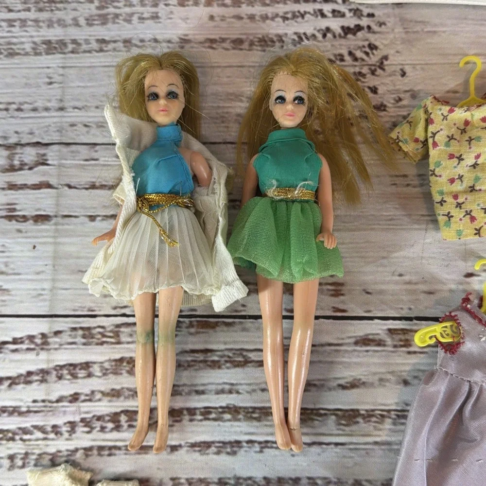 Mattel Rock Flowers Doll Case 1970 Vintage + 2 Topper Dawn Figures & Clothing